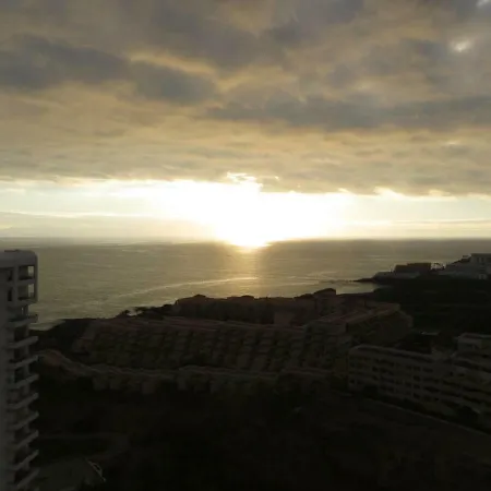 Sunset Paradise 아파트 아데제