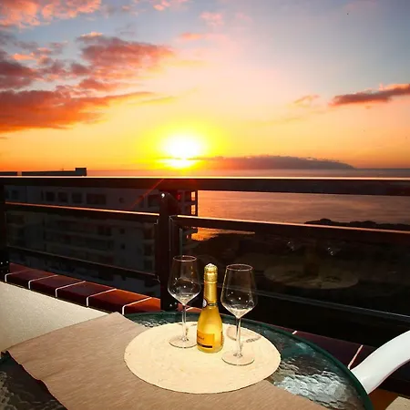 Sunset Paradise *